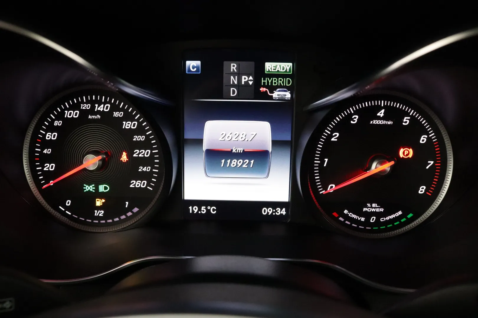 MERCEDES-BENZ GLC JLO-765 carousel image