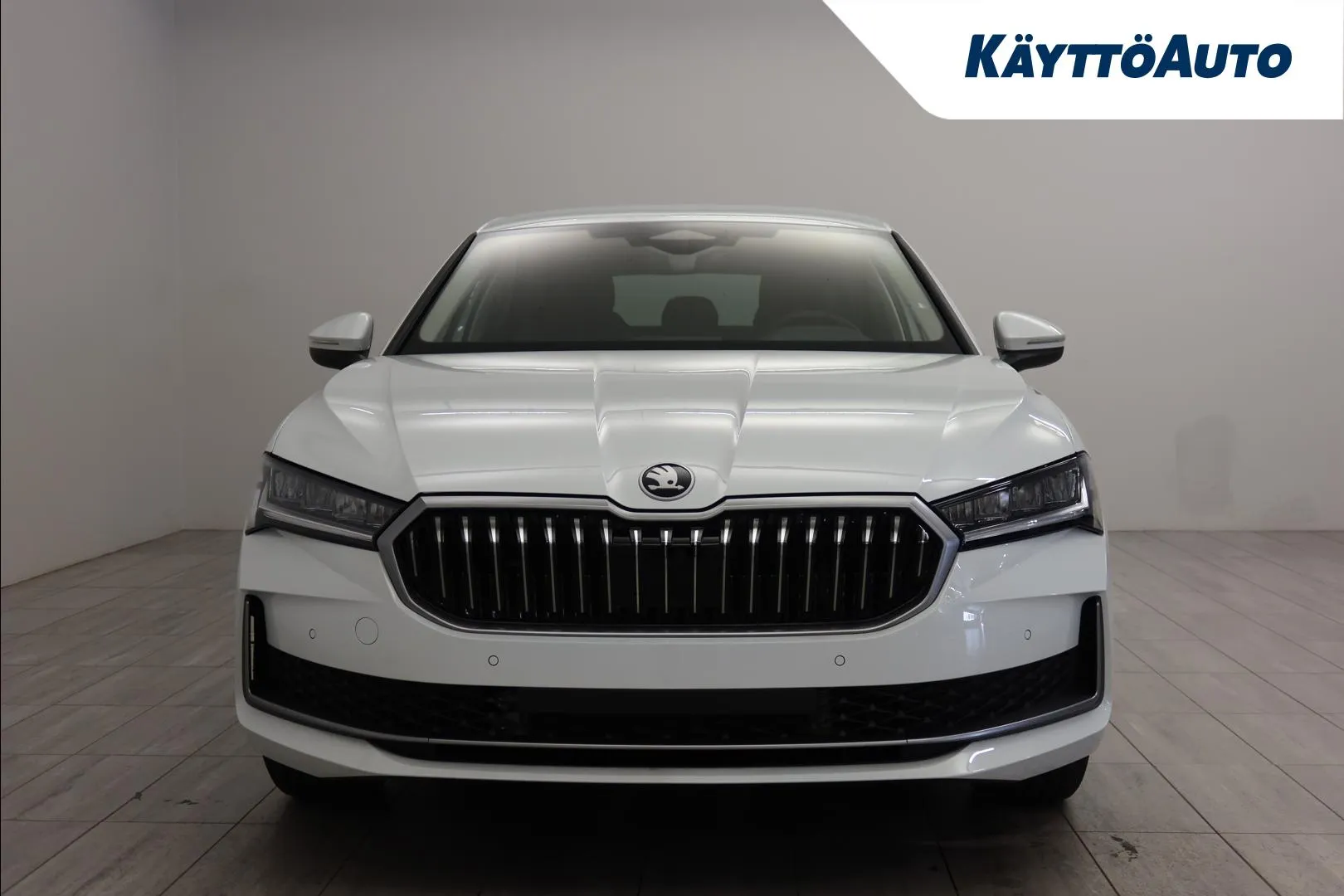 Skoda Superb NNV-520 carousel image