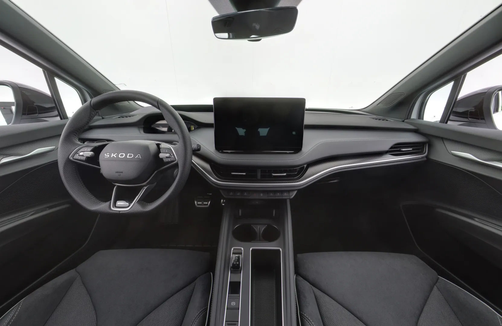 Skoda Enyaq ISL-624 carousel image