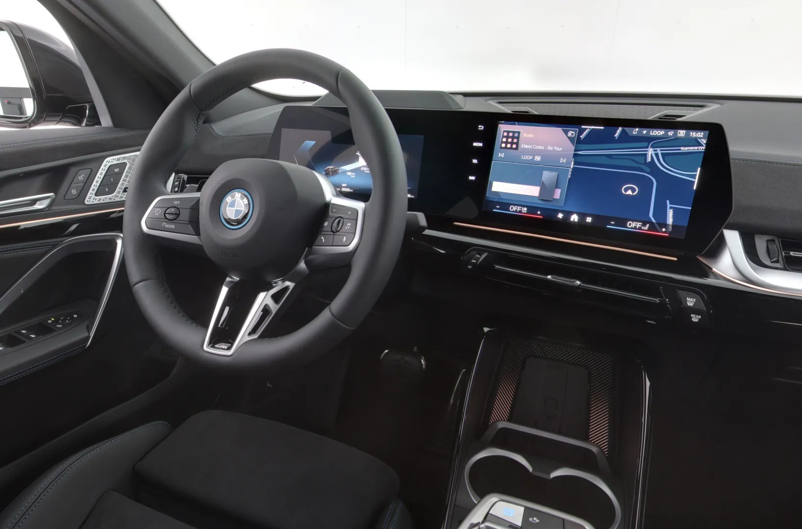 BMW iX2 XYR-910 carousel image