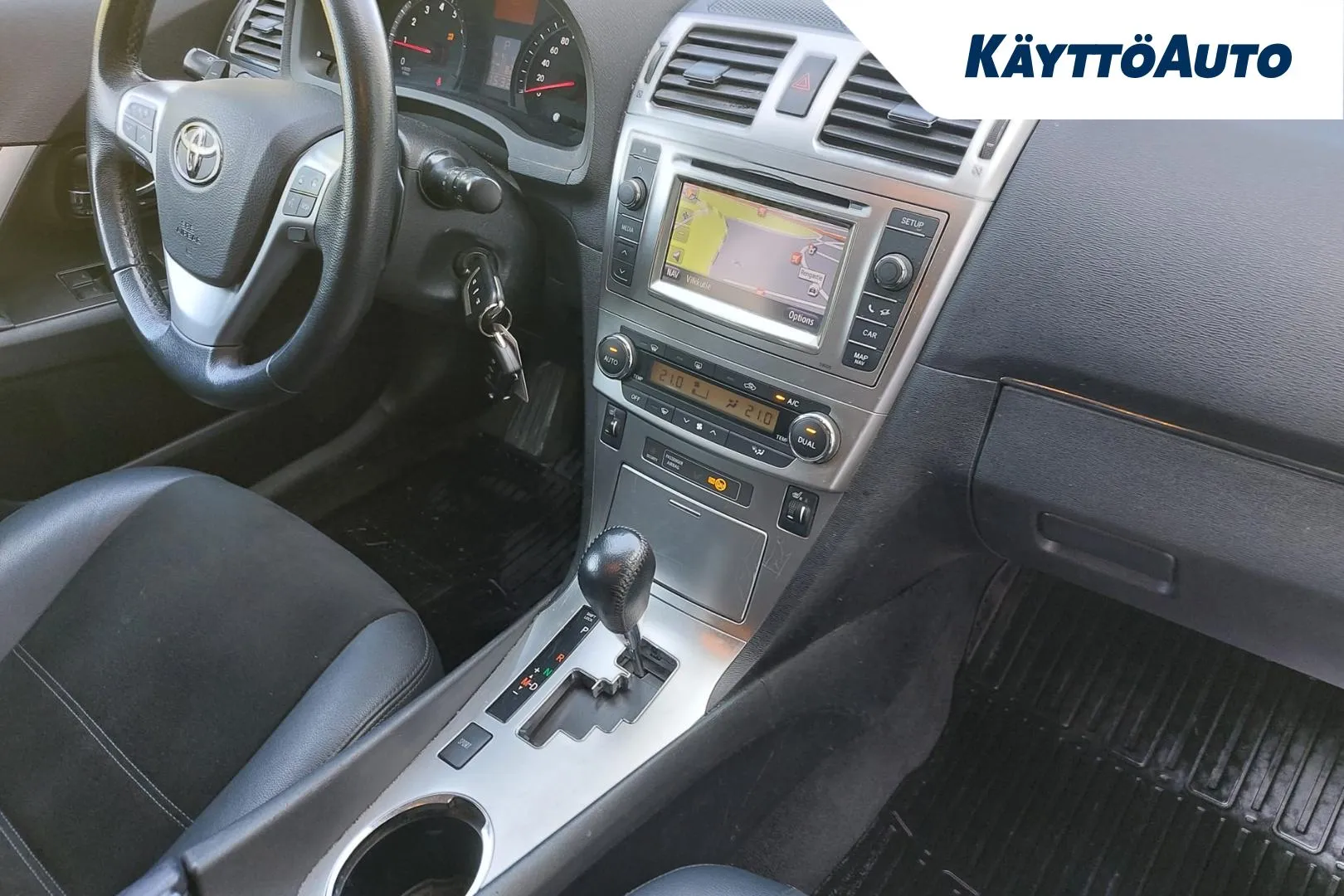 TOYOTA Avensis YIM-860 carousel image