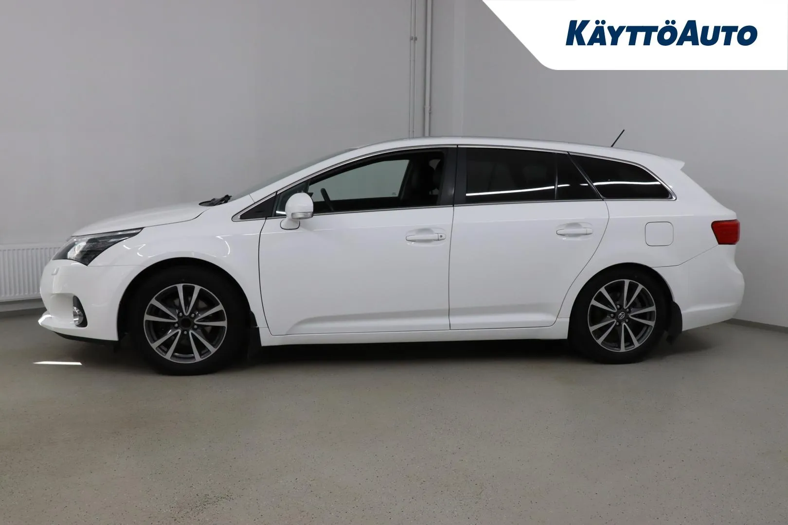 TOYOTA Avensis YIM-860 carousel image