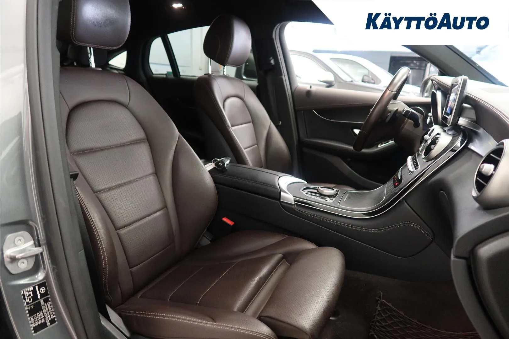 MERCEDES-BENZ GLC YJX-416 carousel image