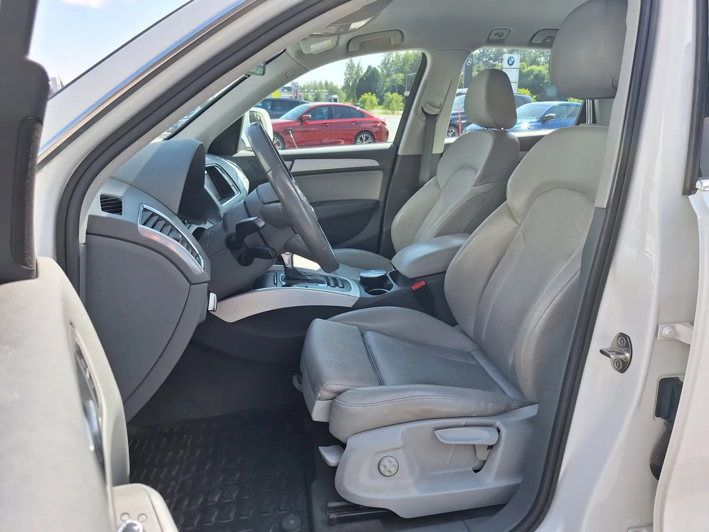 AUDI Q5 IMK-300 carousel image