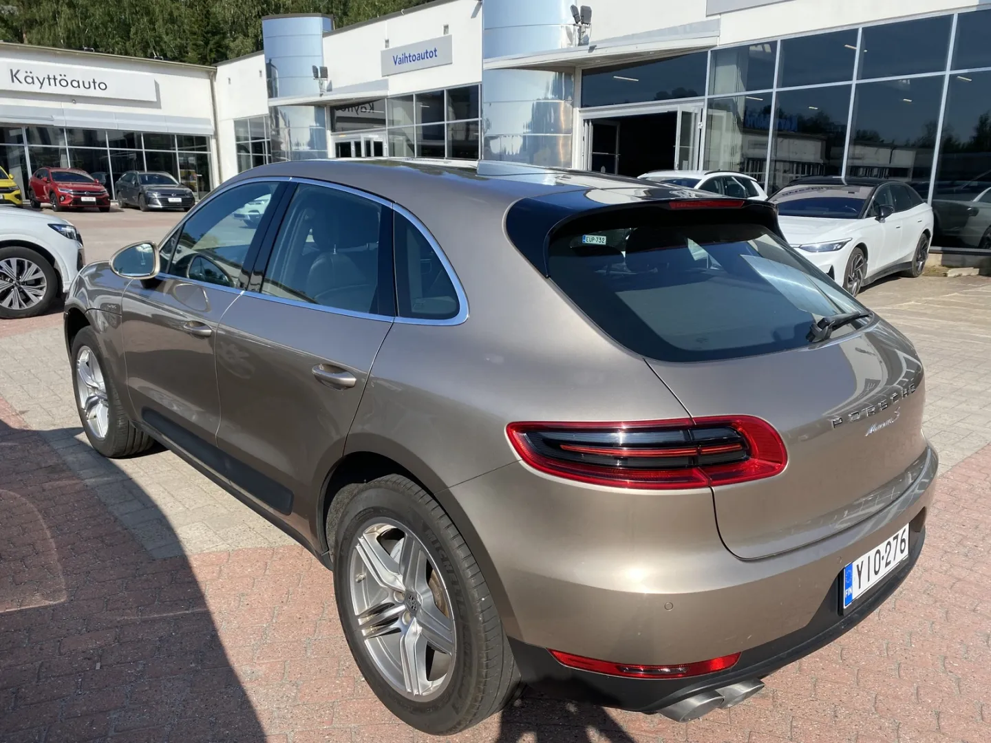 PORSCHE Macan YIO-276 carousel image