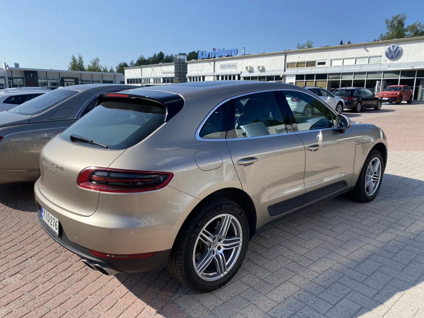 PORSCHE Macan YIO-276 carousel image
