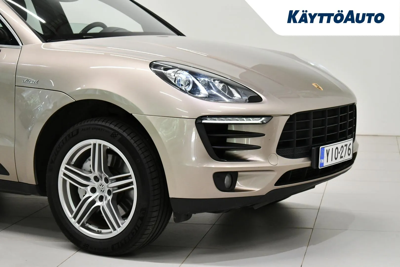 PORSCHE Macan YIO-276 carousel image
