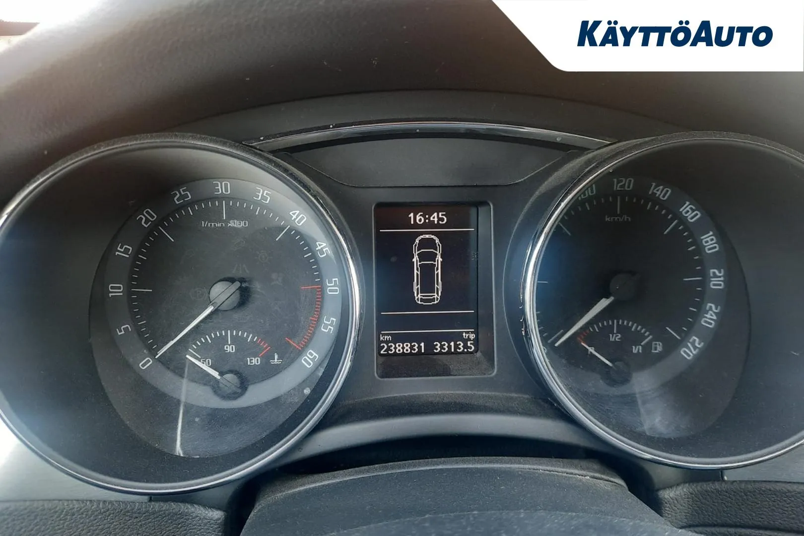 SKODA Superb CTK-163 carousel image