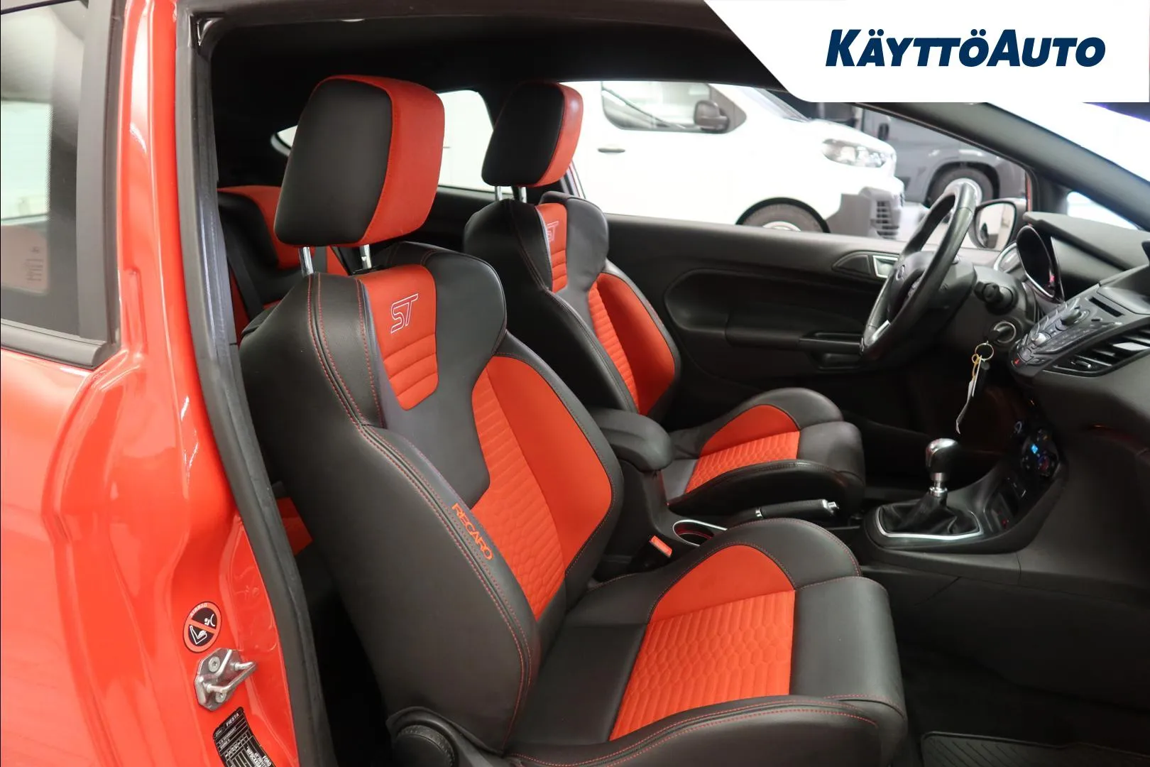 FORD Fiesta KML-948 carousel image