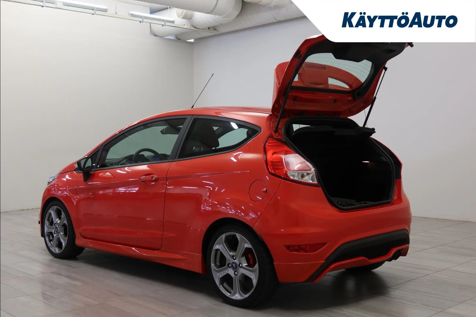 FORD Fiesta KML-948 carousel image