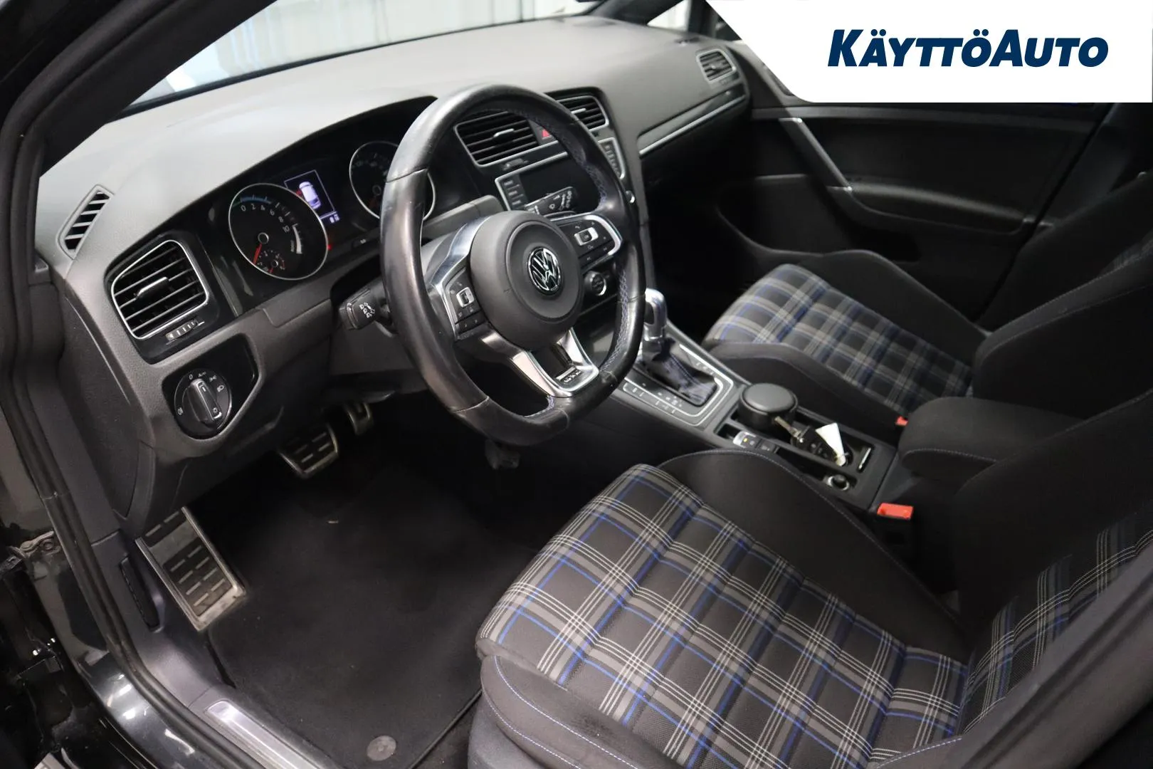 VOLKSWAGEN Golf OXV-219 carousel image