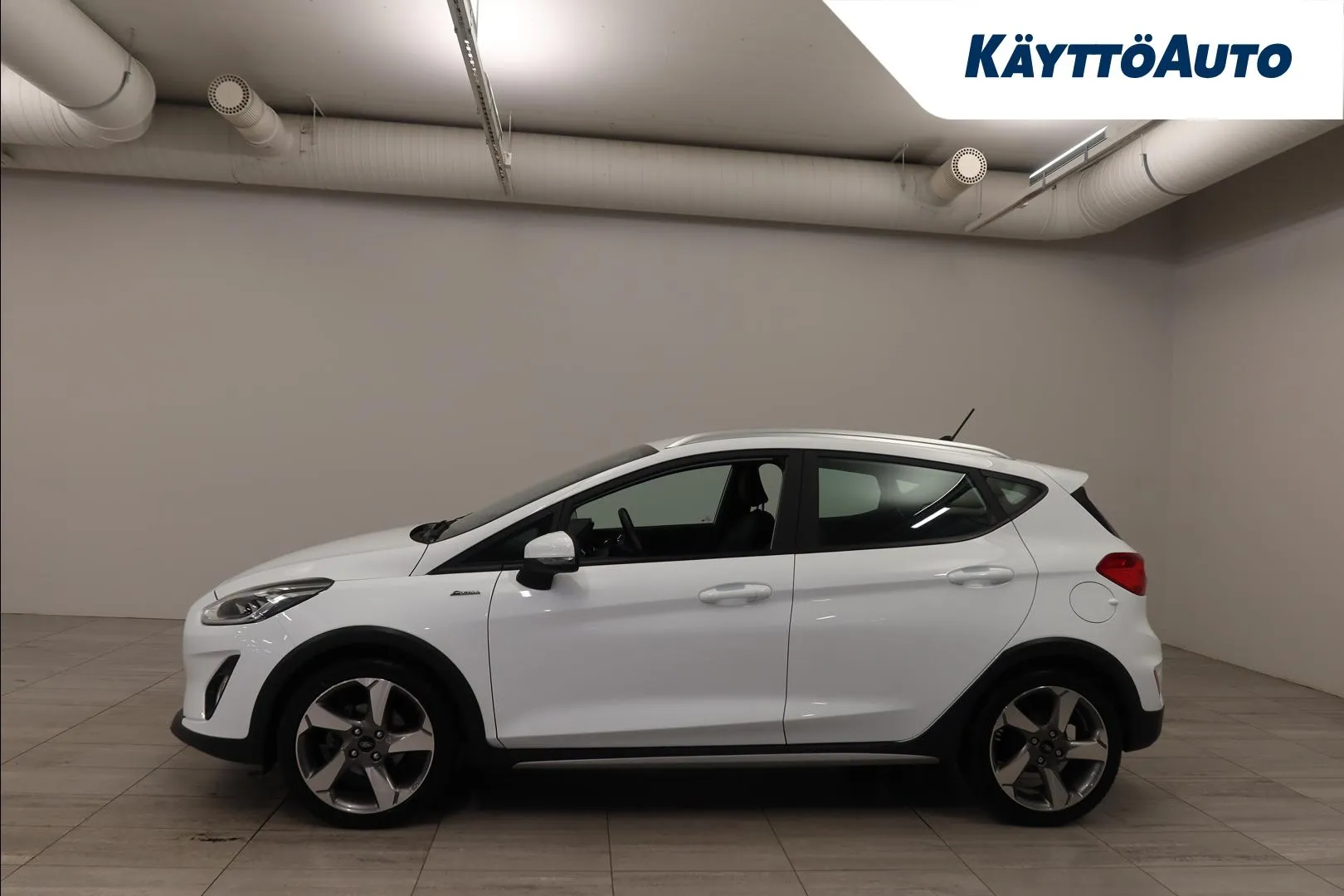 FORD Fiesta JLG-584 carousel image