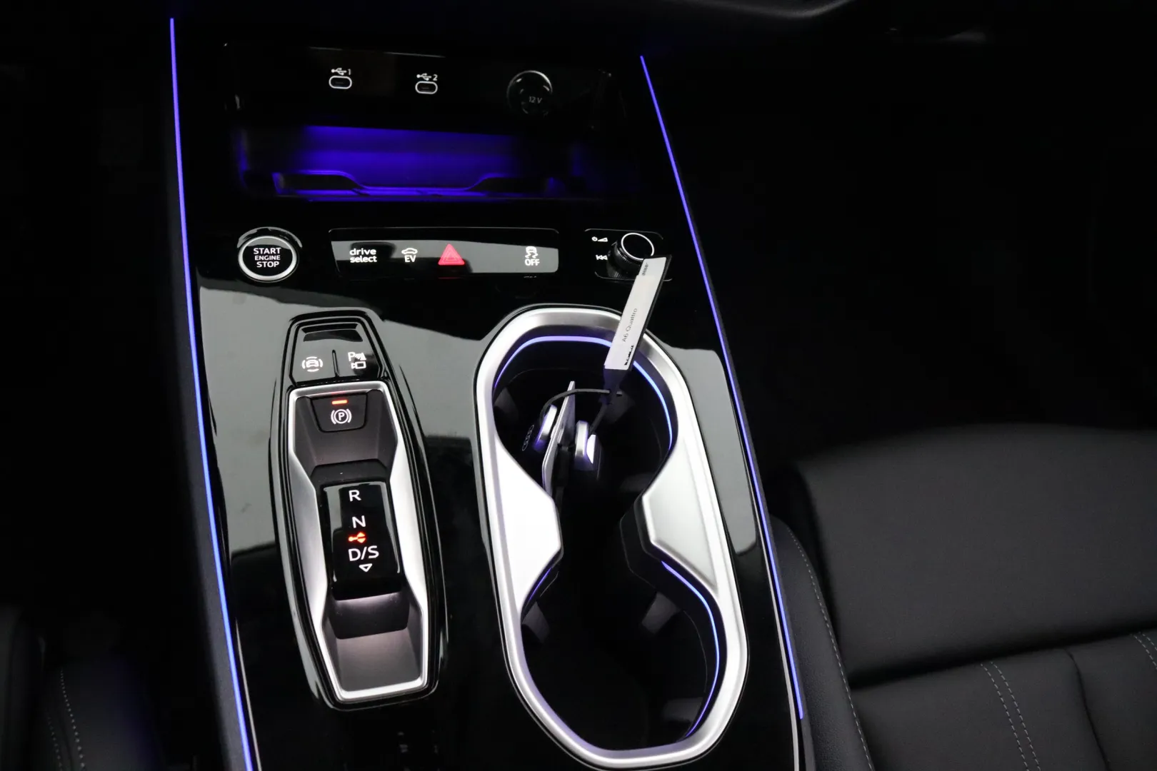 Audi A6 XVZ-513 carousel image