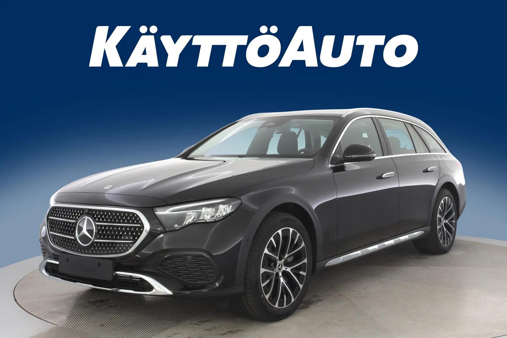Mercedes-Benz E YYF-492 carousel image