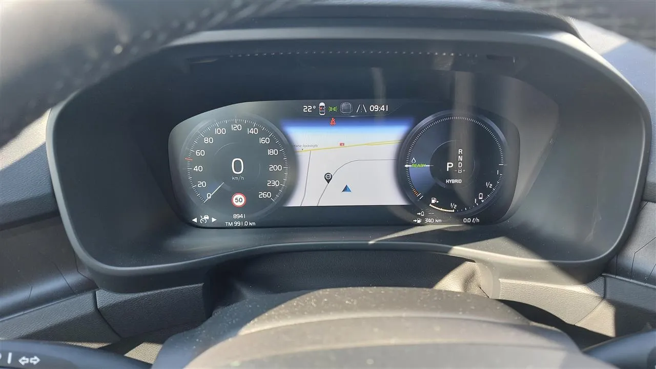 VOLVO XC40 CRM-613 carousel image