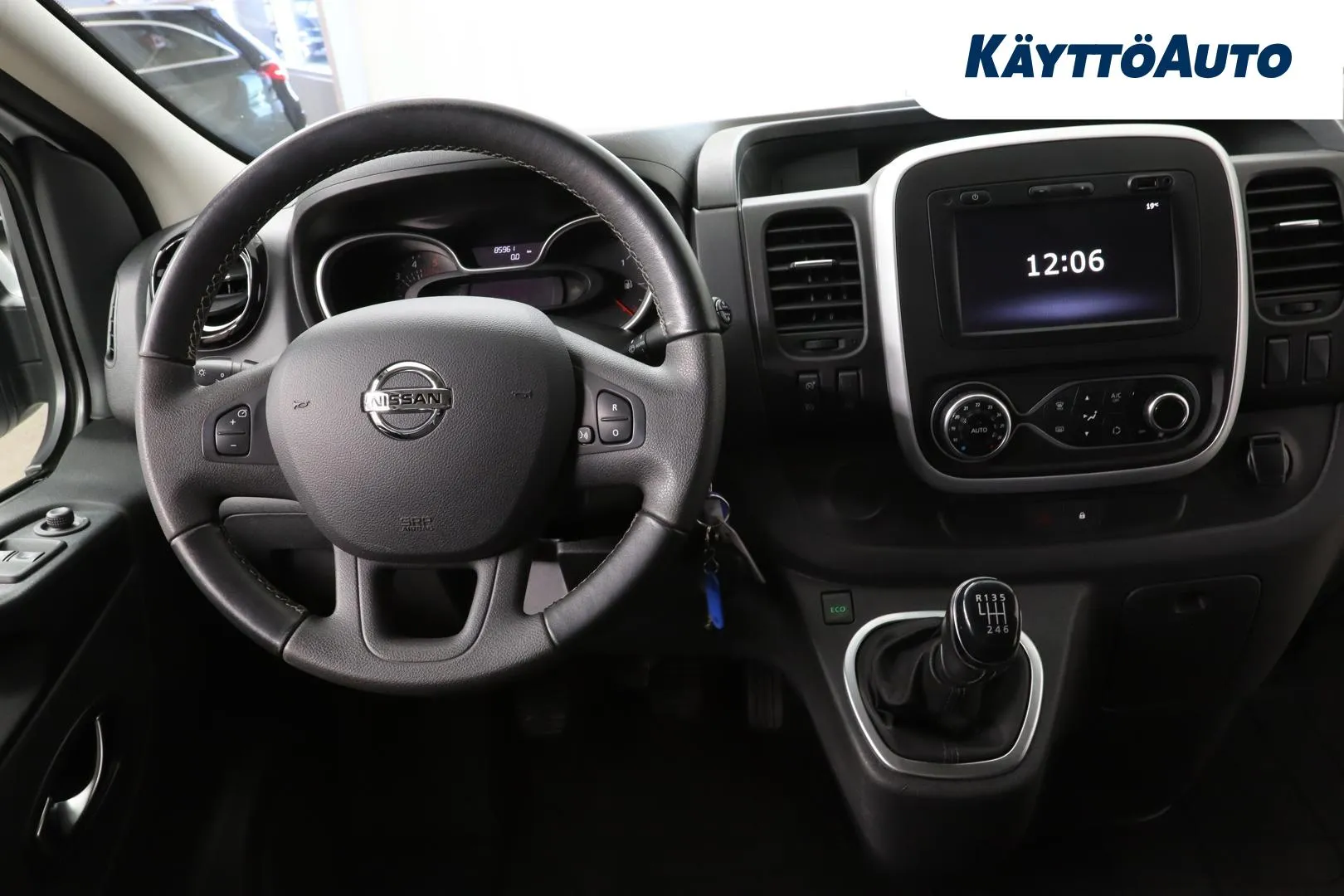 NISSAN NV300 FPV-653 carousel image