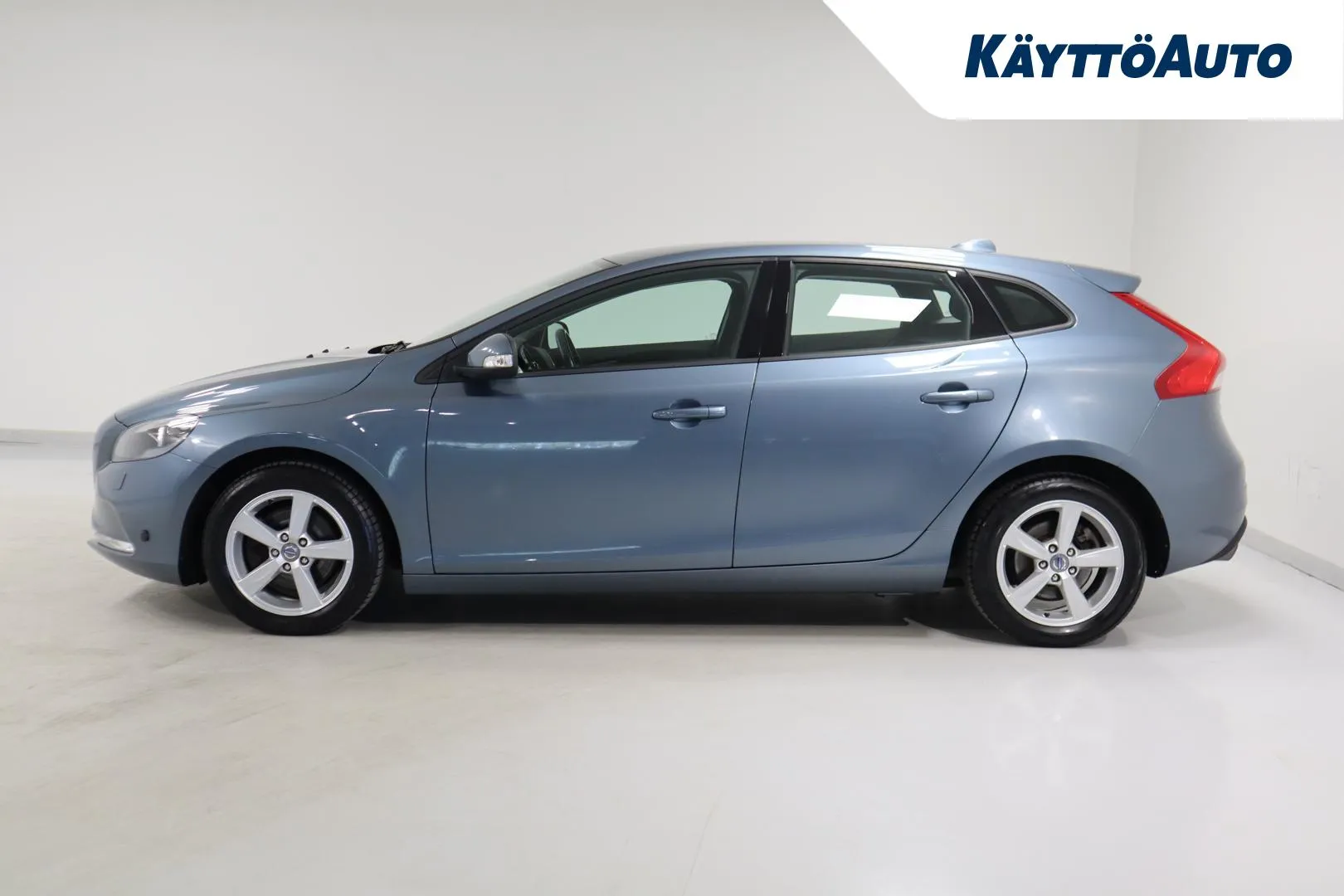 VOLVO V40 GKX-398 carousel image
