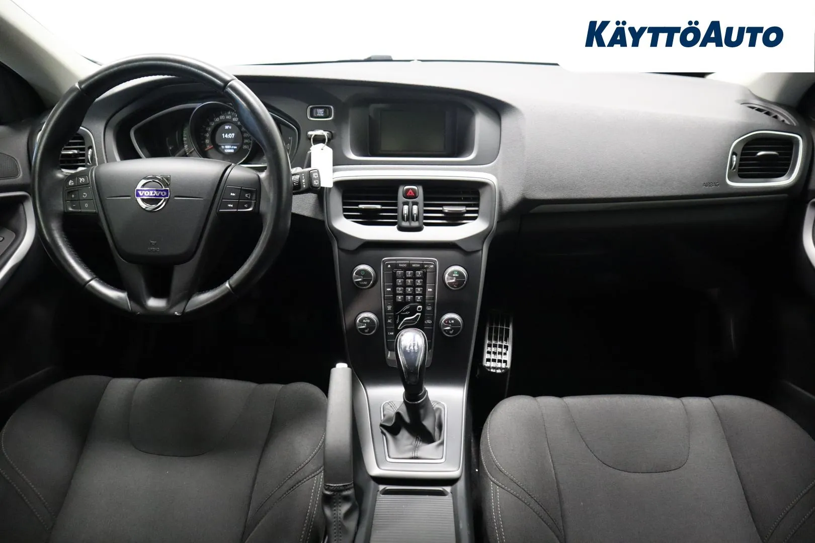 VOLVO V40 GKX-398 carousel image