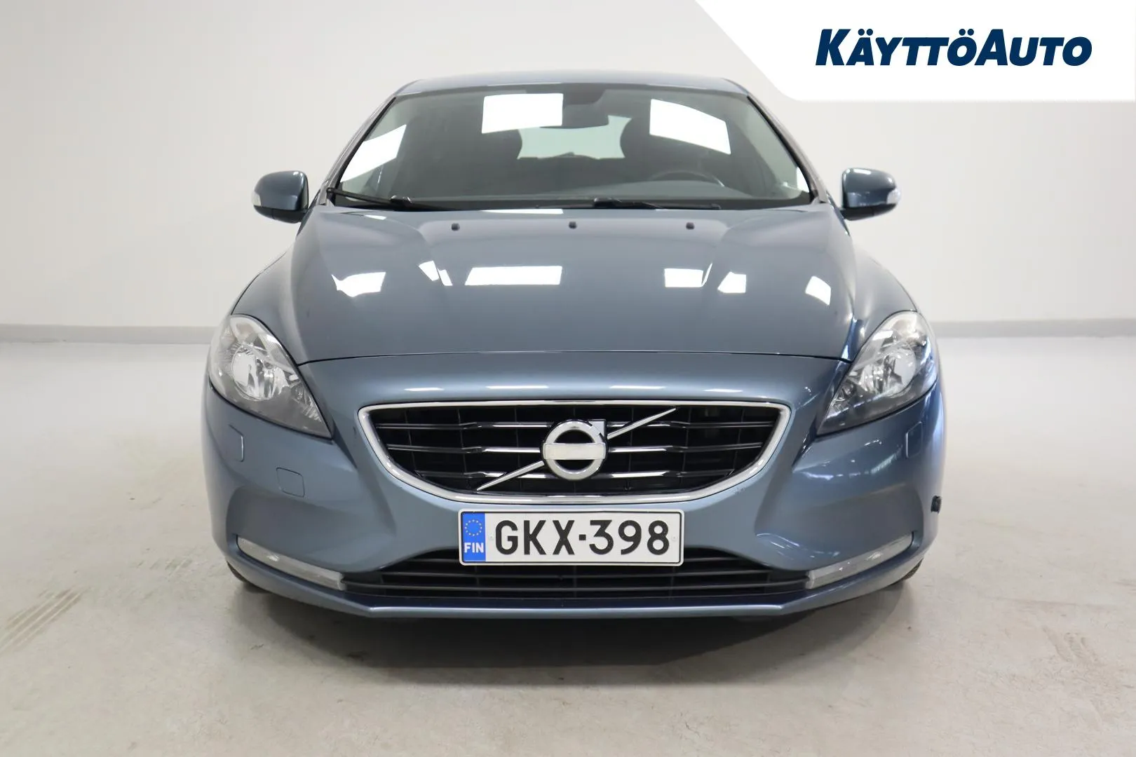 VOLVO V40 GKX-398 carousel image