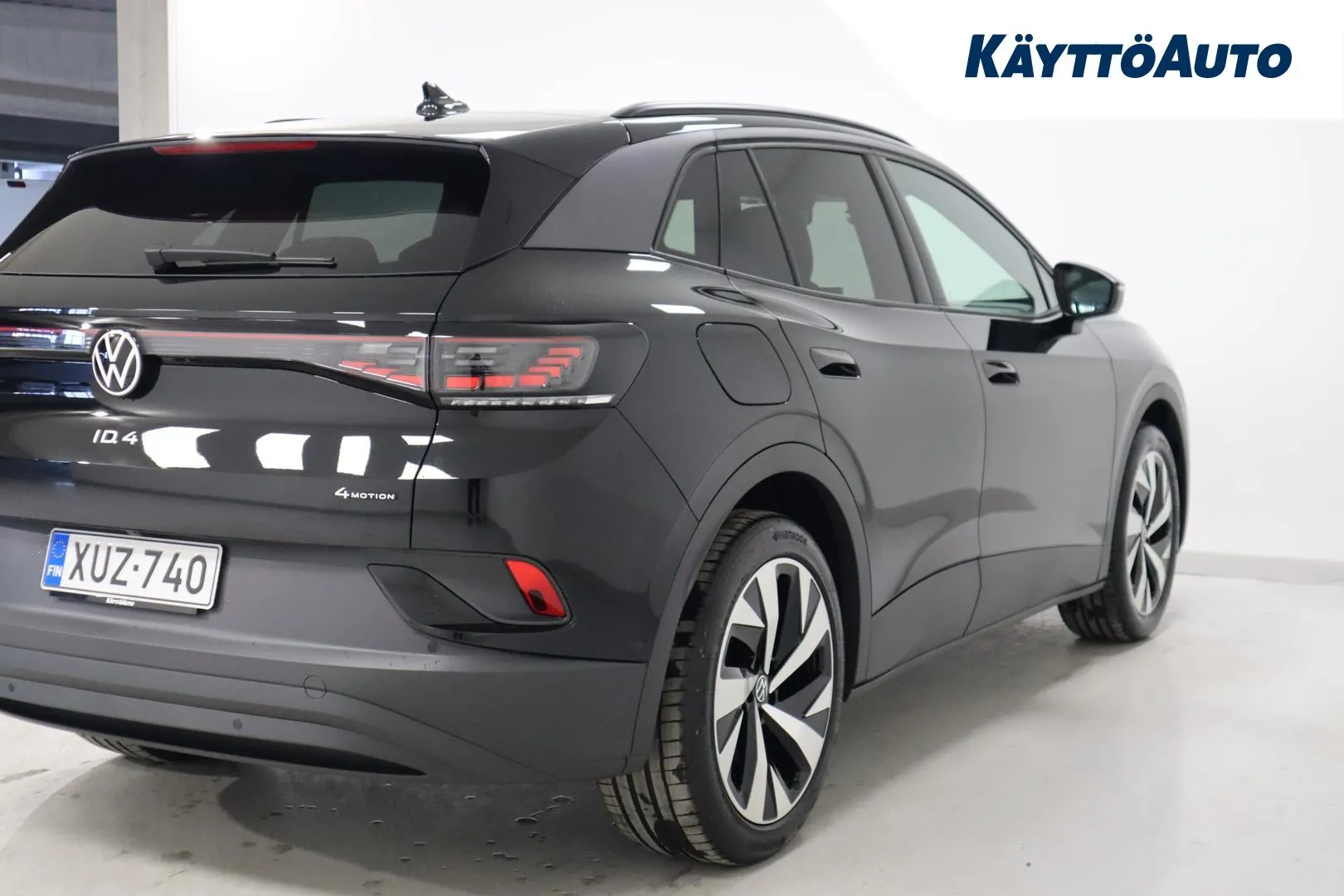 Volkswagen ID.4 XUZ-740 carousel image