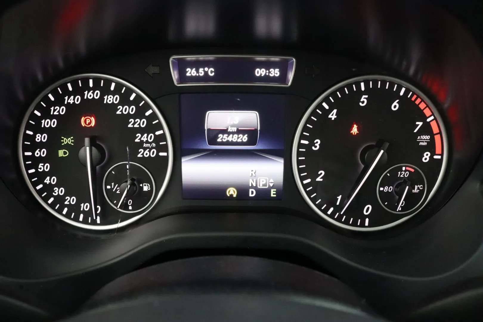 MERCEDES-BENZ A SNK-736 carousel image