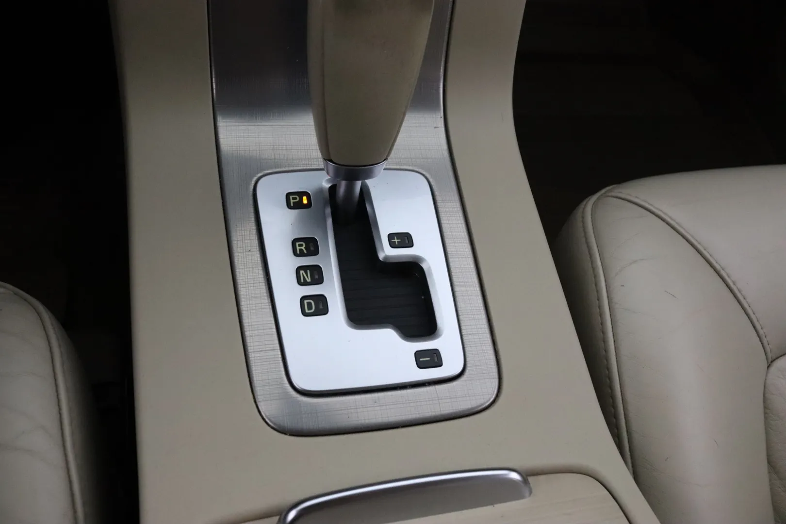 VOLVO S80 FOC-926 carousel image