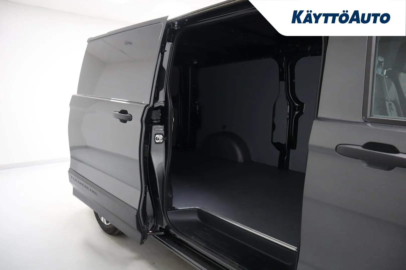 Volkswagen Transporter XYR-770 carousel image