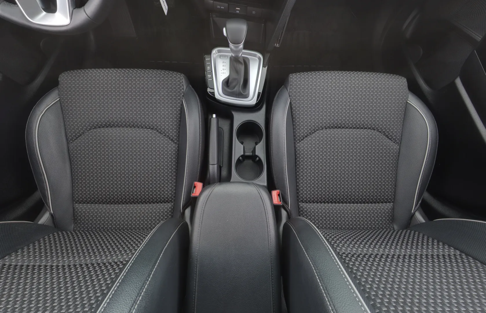 KIA Ceed OZB-937 carousel image
