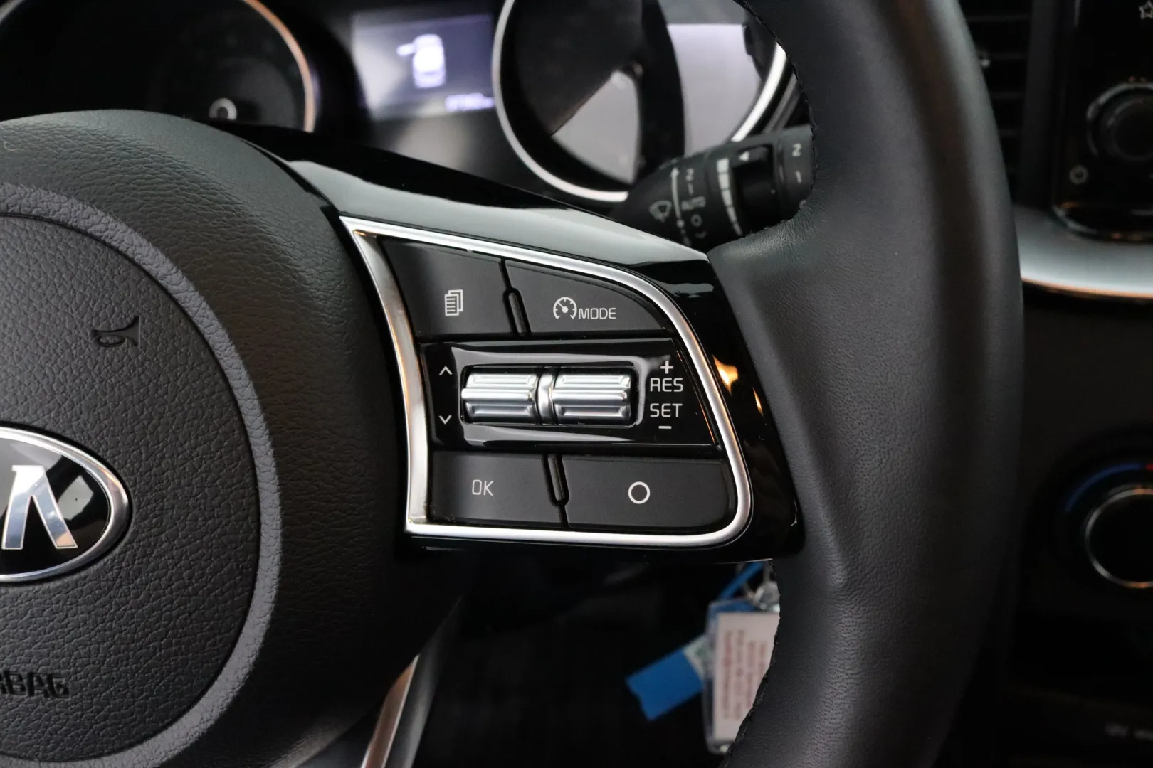KIA Ceed OZB-937 carousel image