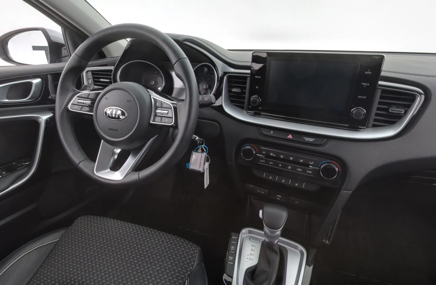KIA Ceed OZB-937 carousel image