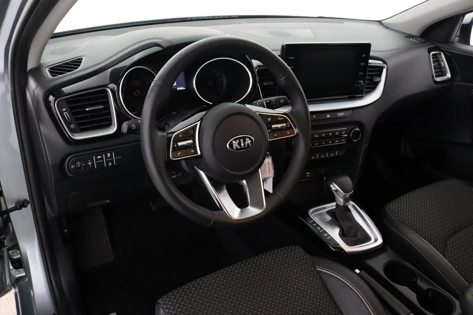 KIA Ceed OZB-937 carousel image