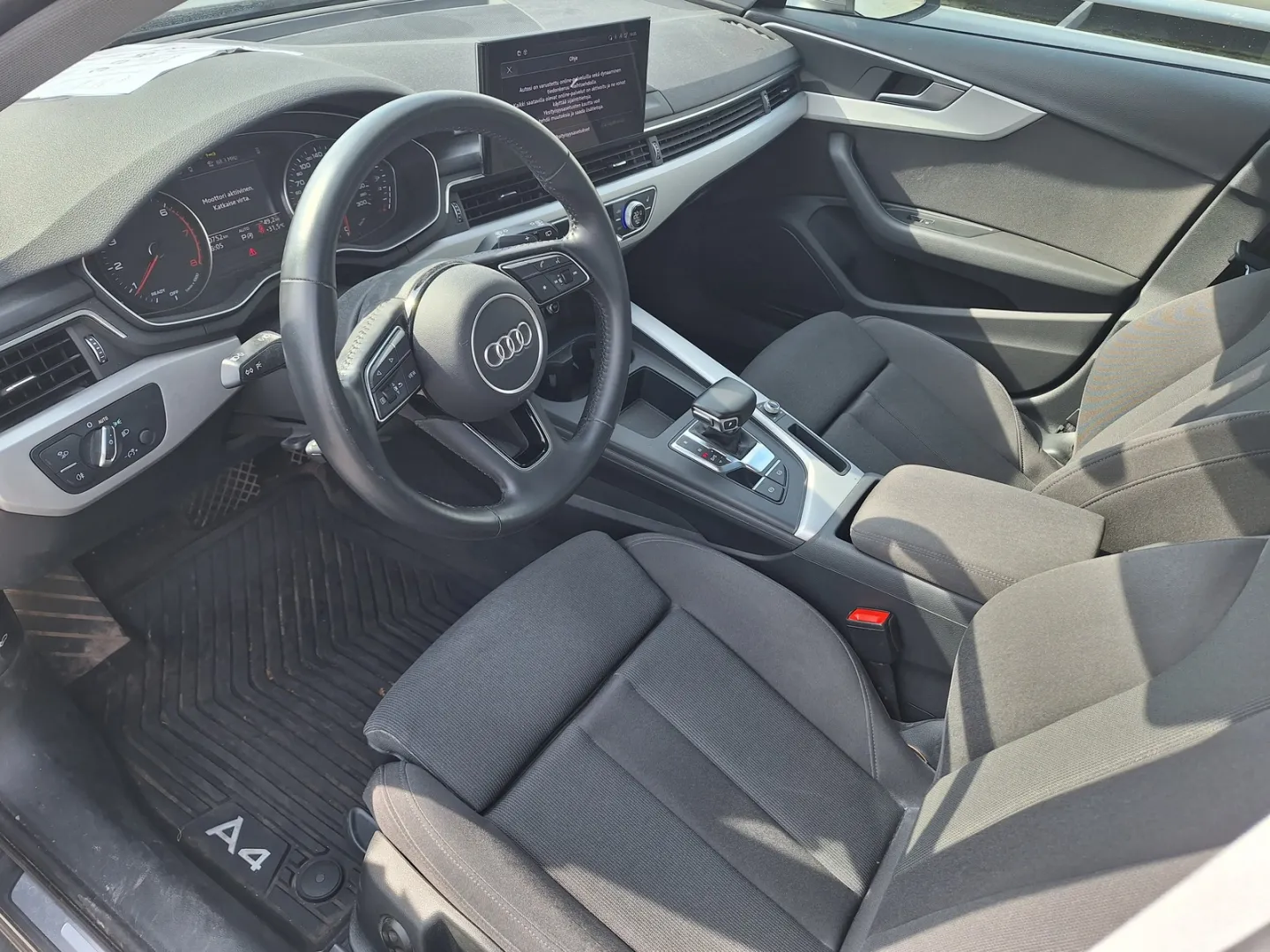 AUDI A4 NLV-962 carousel image