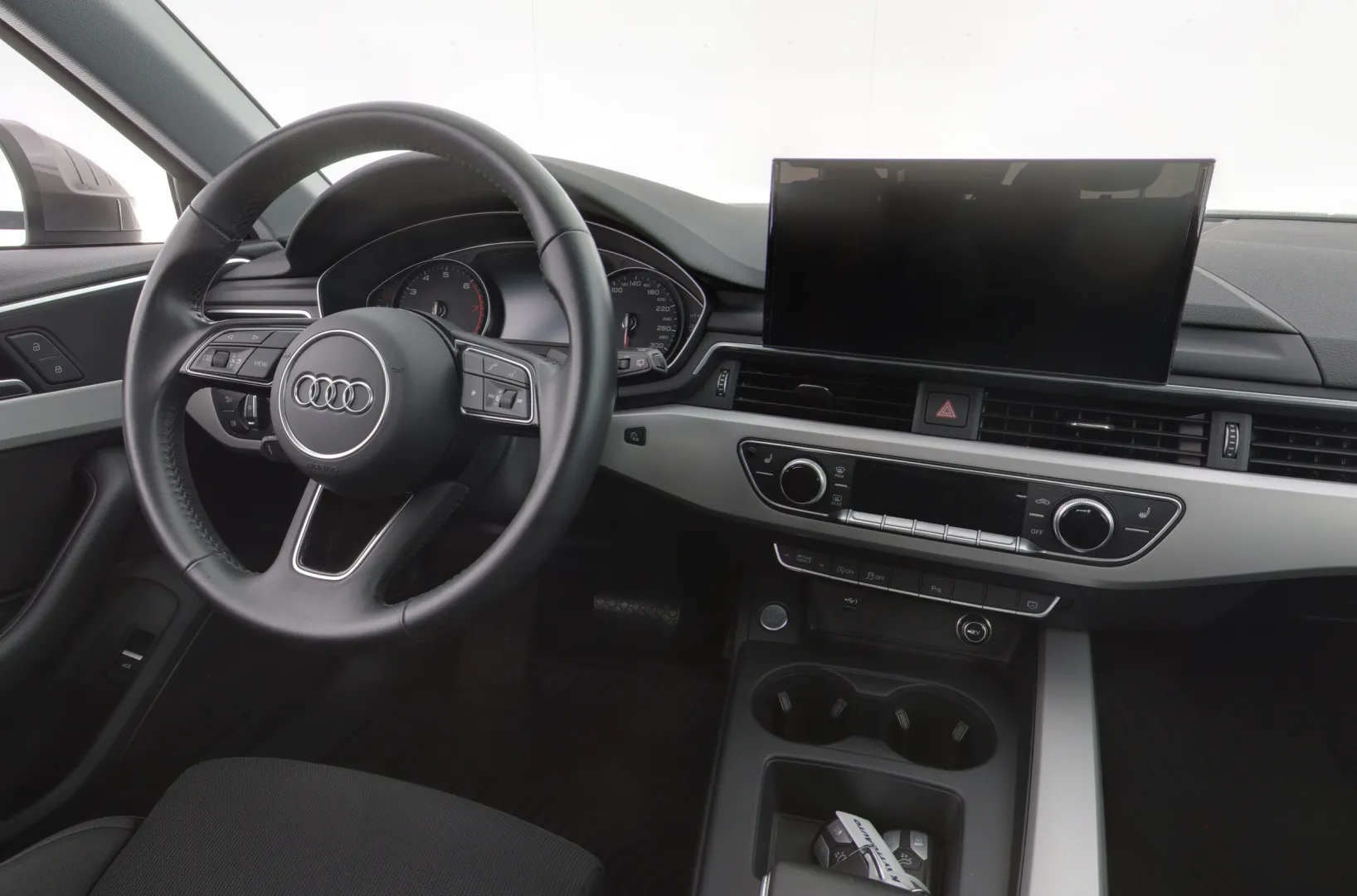 AUDI A4 NLV-962 carousel image