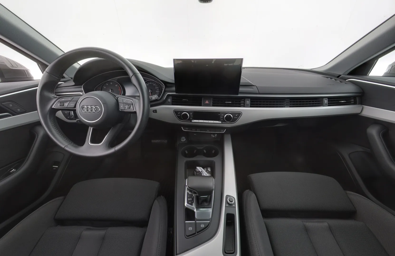 AUDI A4 NLV-962 carousel image