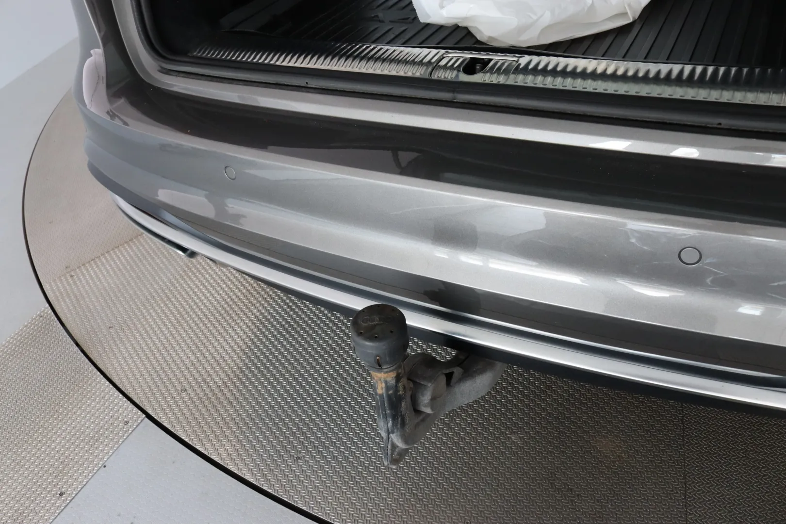 AUDI A4 NLV-962 carousel image