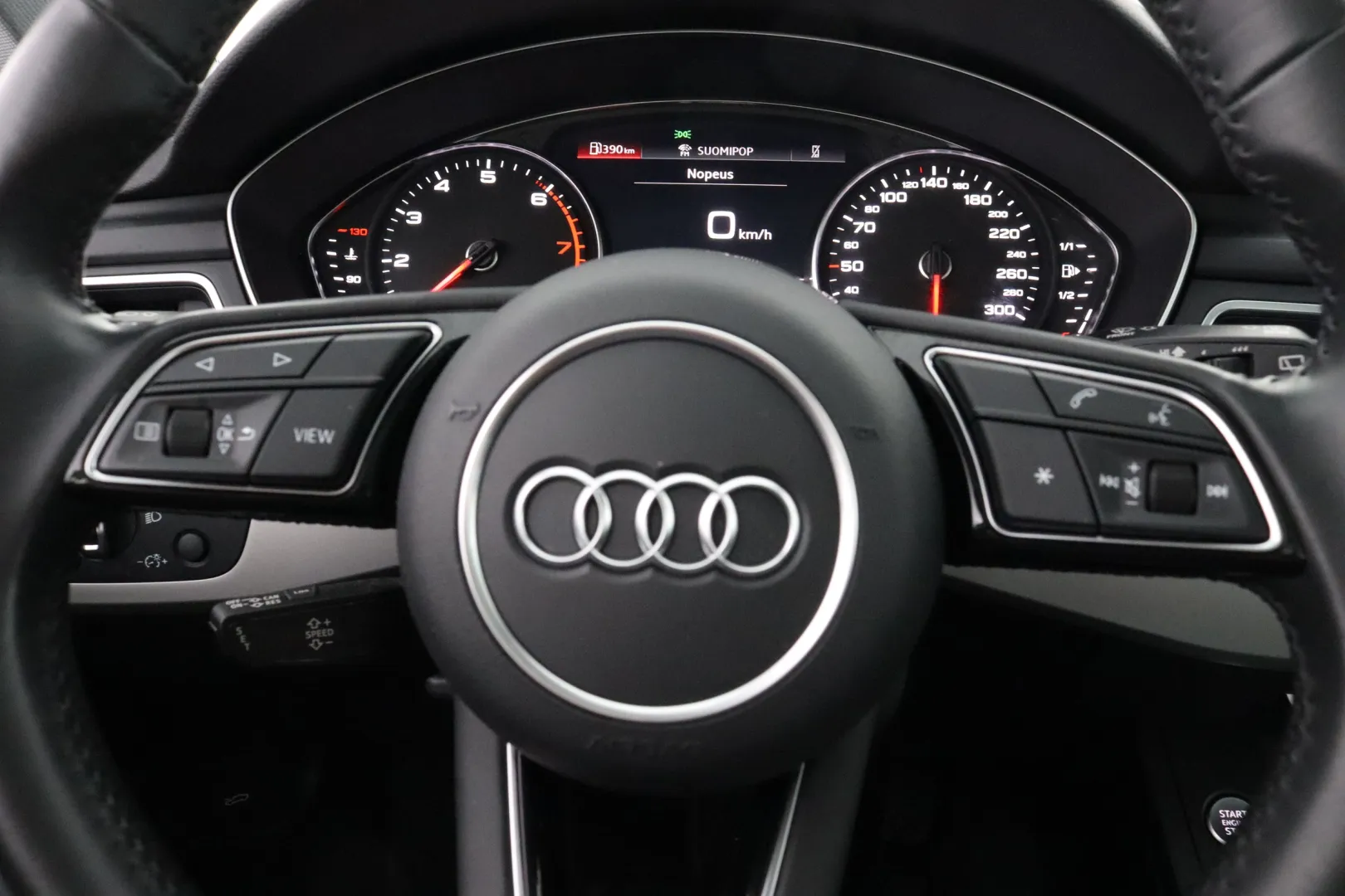 AUDI A4 NLV-962 carousel image