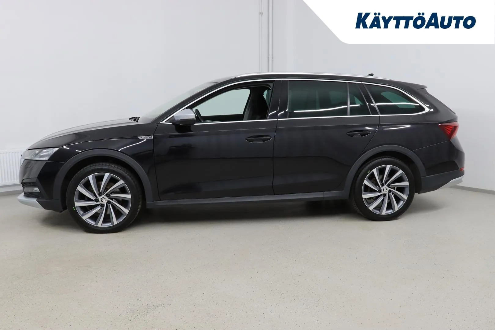 Skoda Octavia ESK-490 carousel image