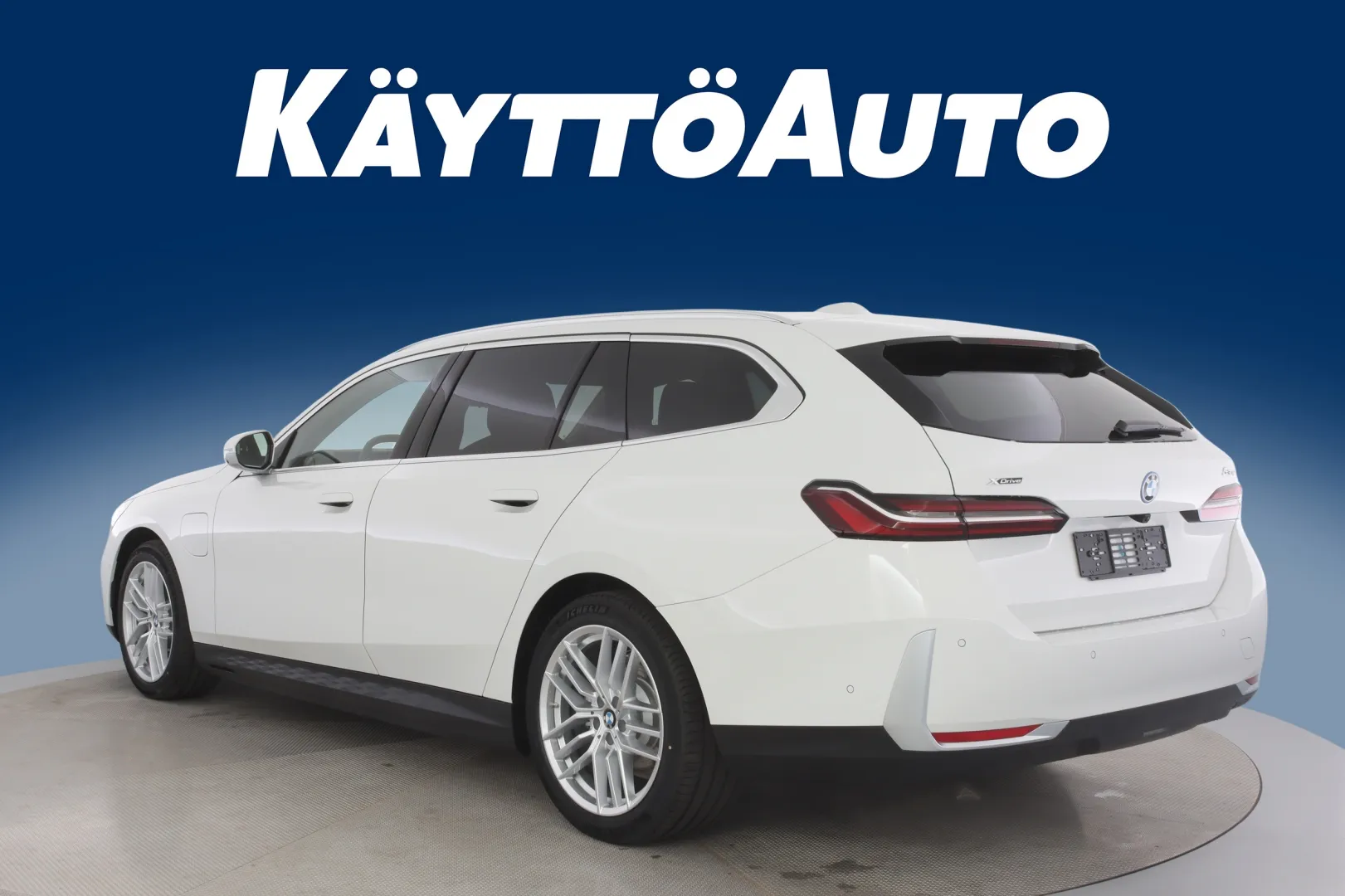 BMW 5-sarja XVZ-951 carousel image