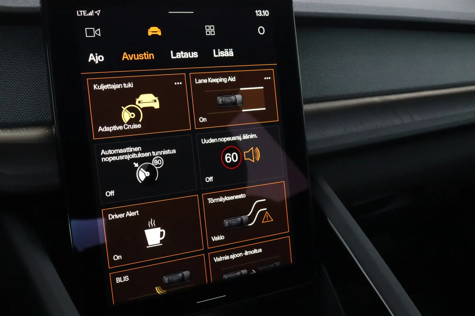 POLESTAR 2 ZPK-645 carousel image