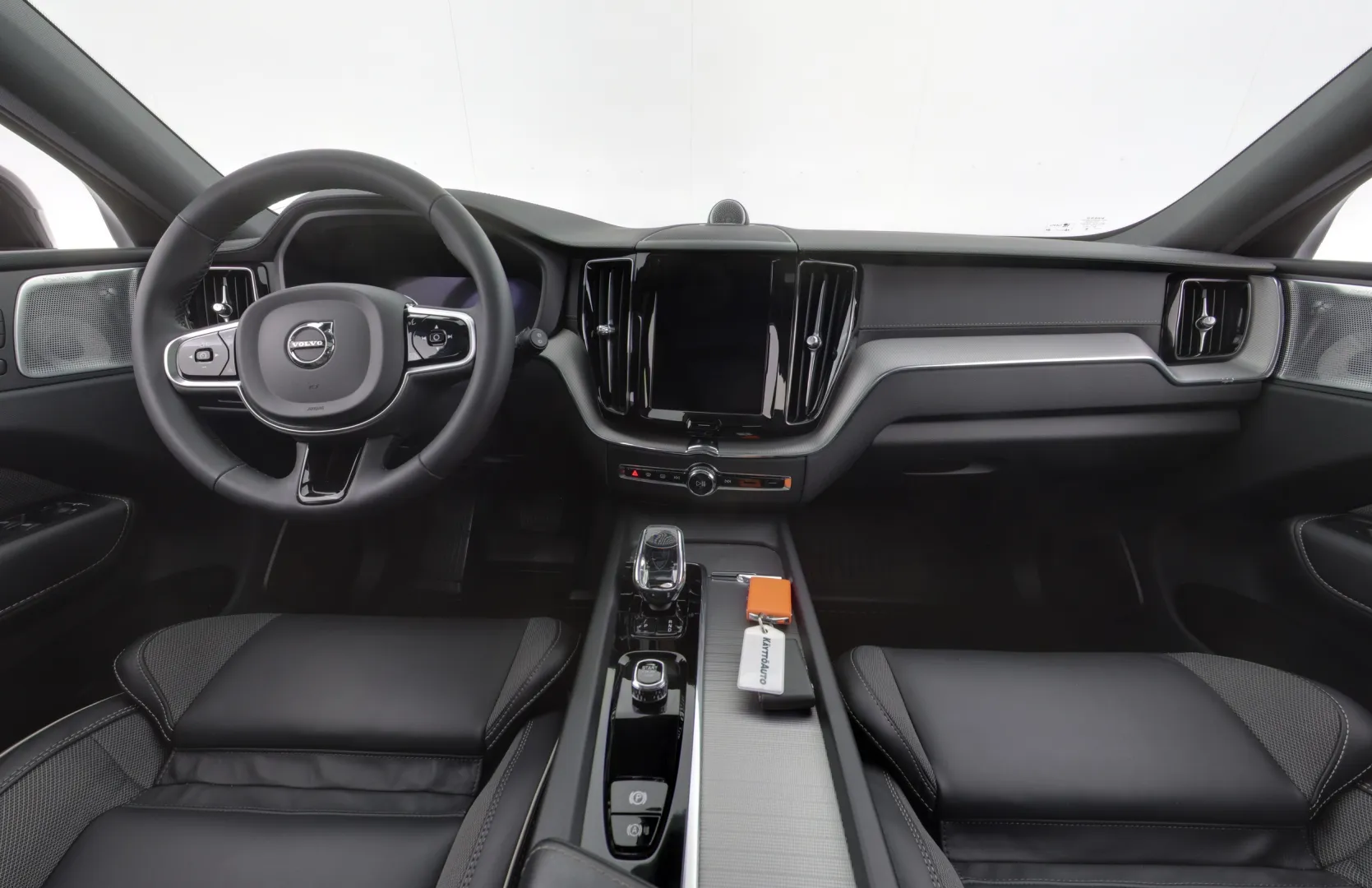 VOLVO XC60 SPO-315 carousel image