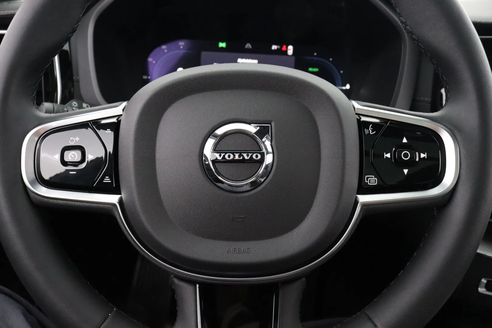 VOLVO XC60 SPO-315 carousel image