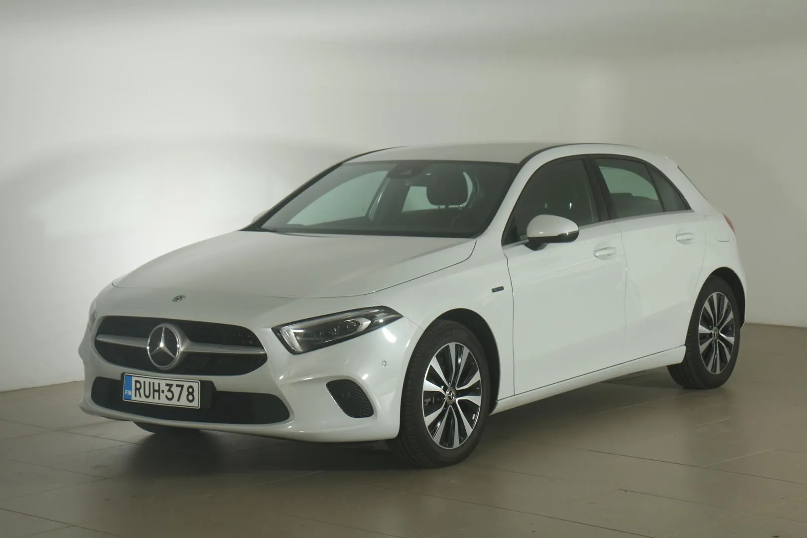 MERCEDES-BENZ A RUH-378 carousel image