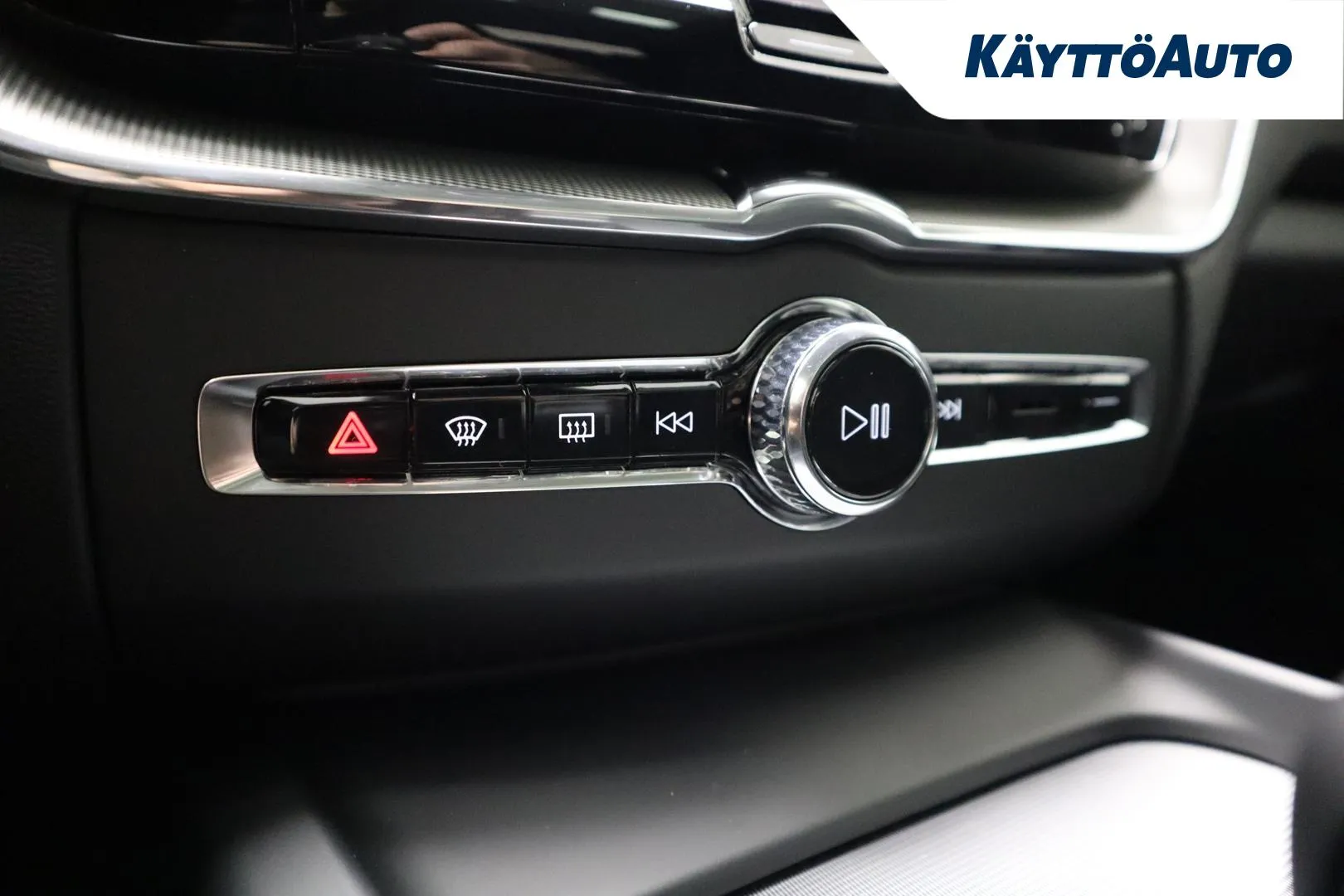 VOLVO XC60 CRZ-360 carousel image