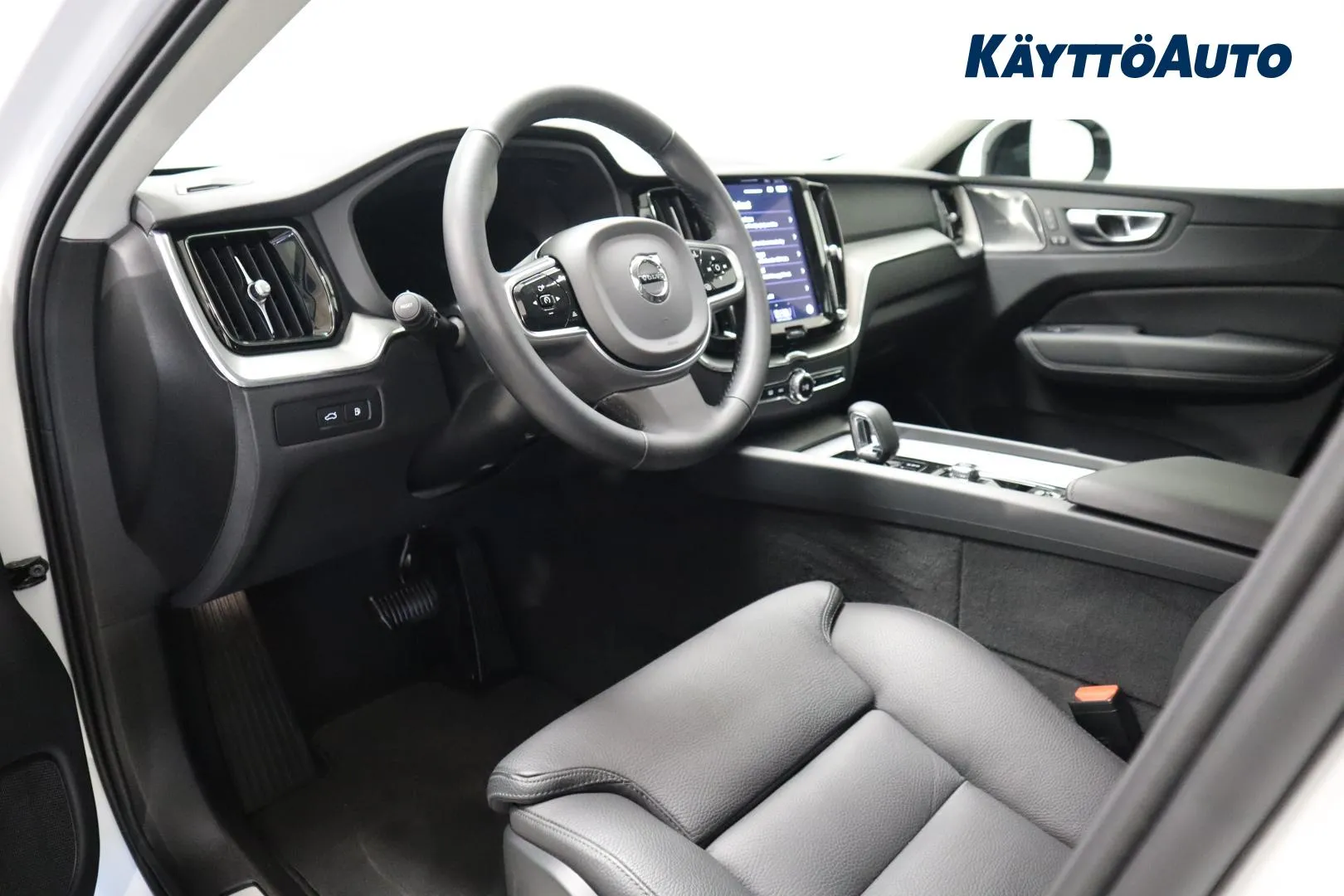 VOLVO XC60 CRZ-360 carousel image