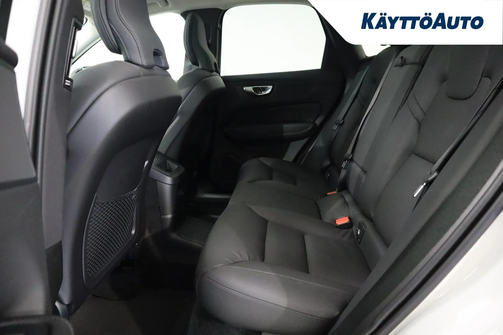 VOLVO XC60 CRZ-360 carousel image