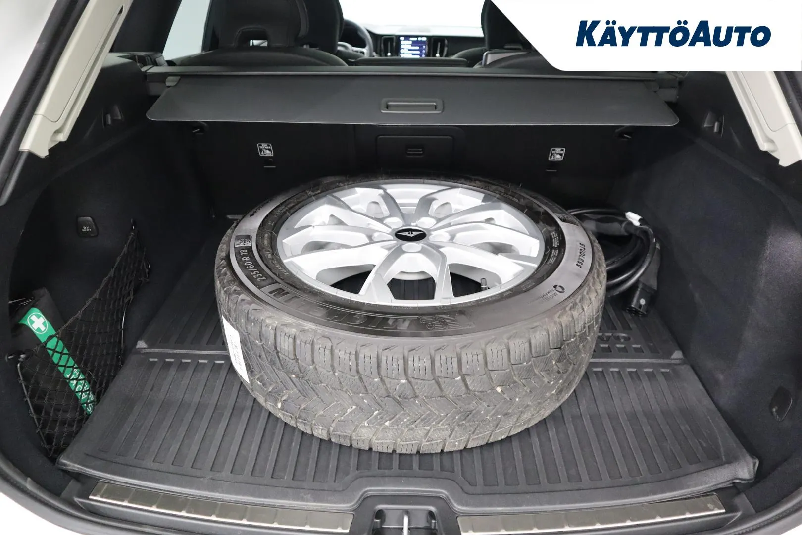 VOLVO XC60 CRZ-360 carousel image