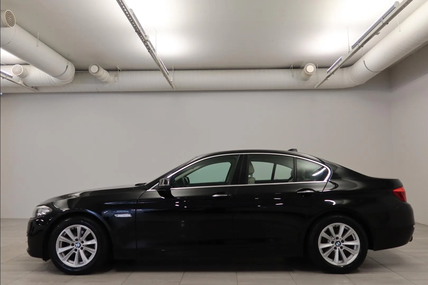 BMW 518 FMI-706 carousel image