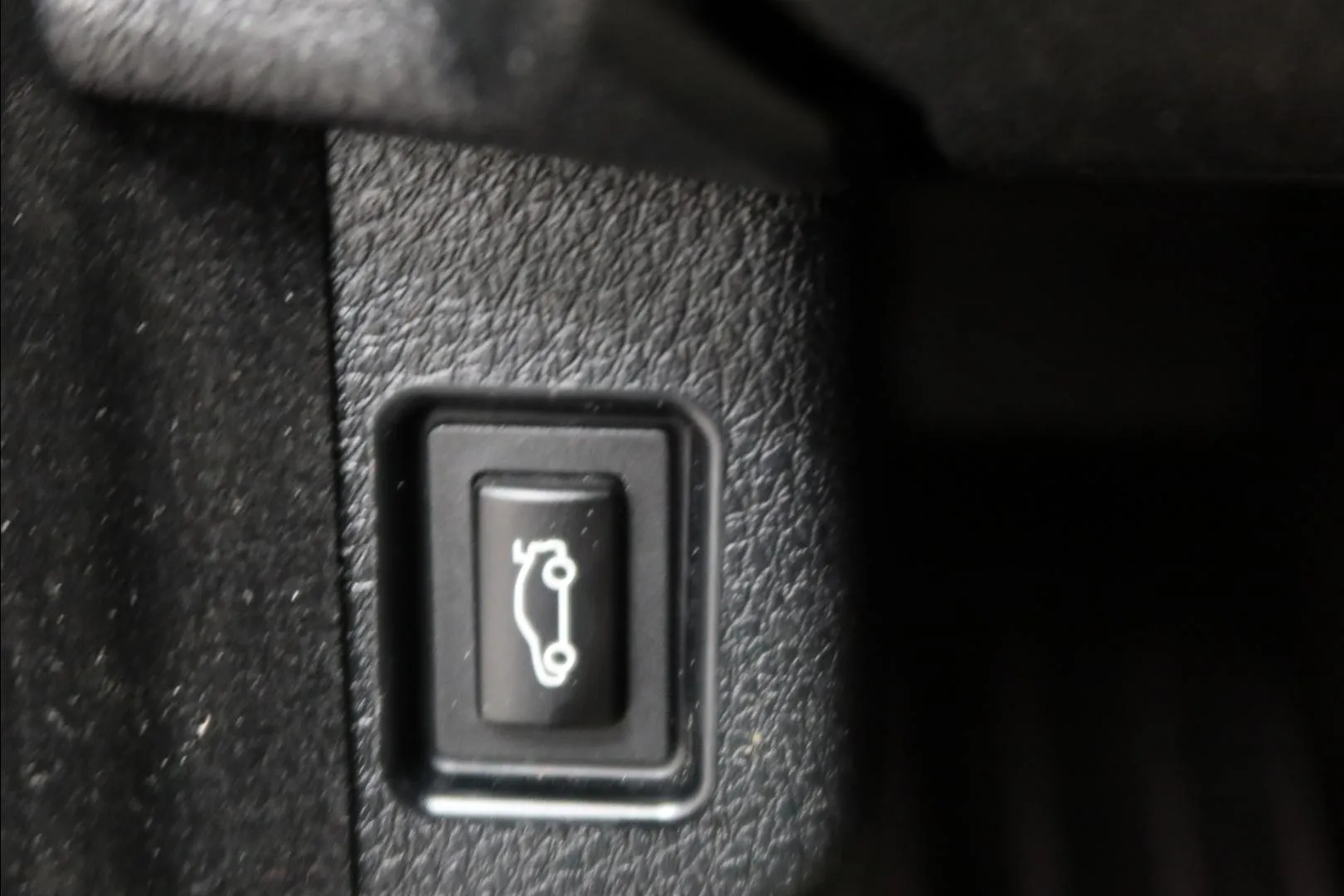 BMW 518 FMI-706 carousel image