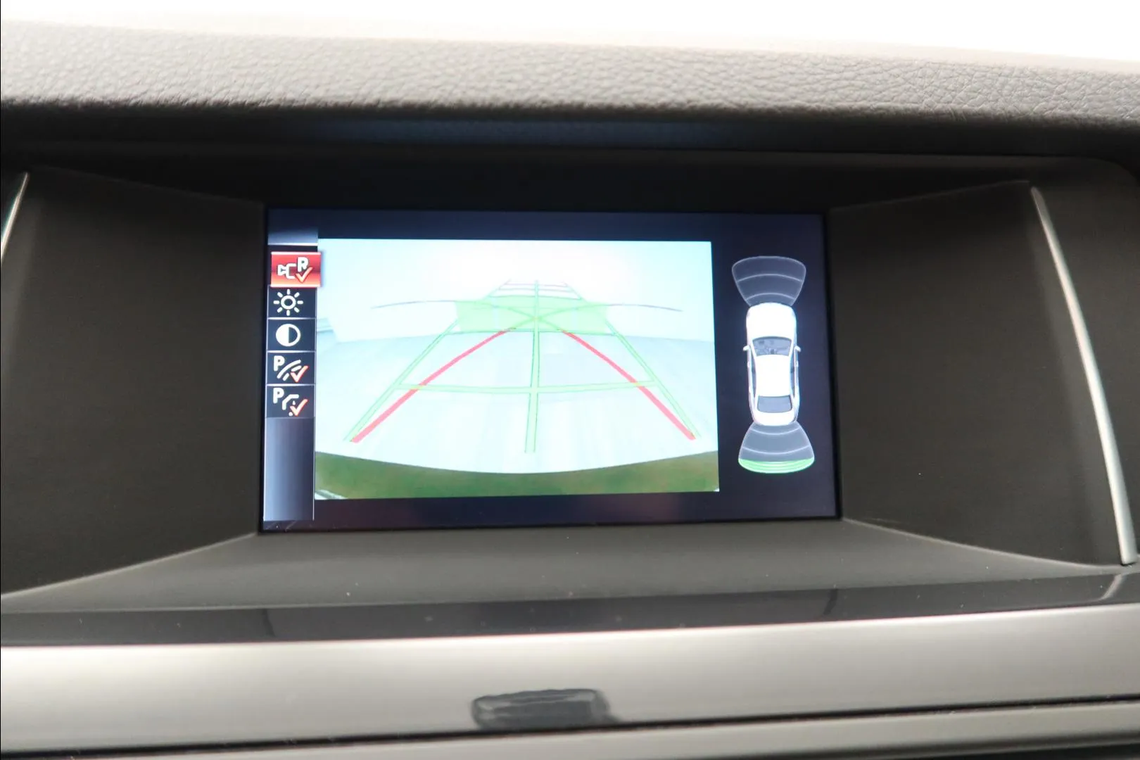 BMW 518 FMI-706 carousel image