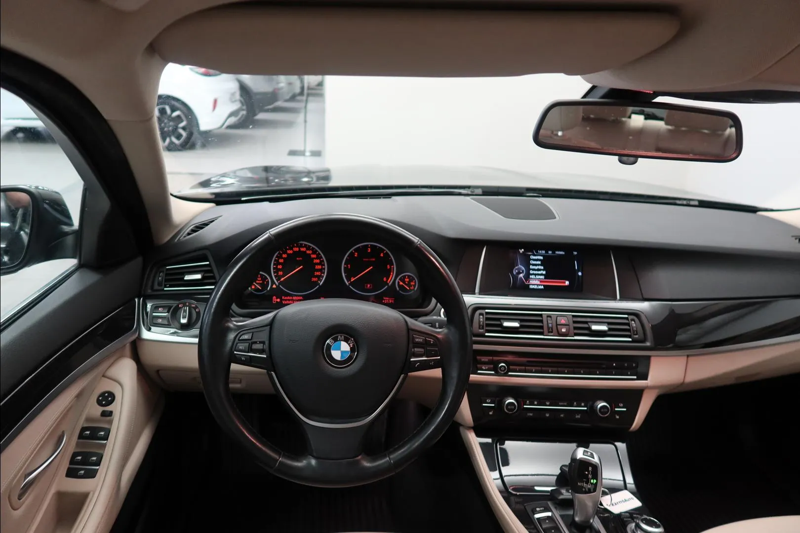 BMW 518 FMI-706 carousel image